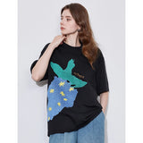 T-shirt femme à rayures et broderie fraise