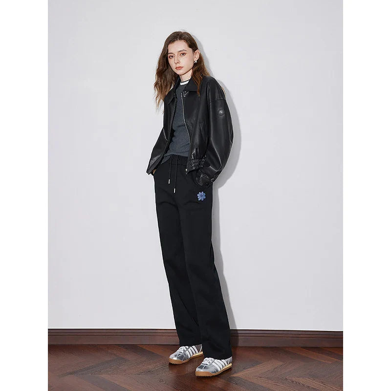 Neue Jeans-Sweatpants mit Blumenmuster für den Herbst