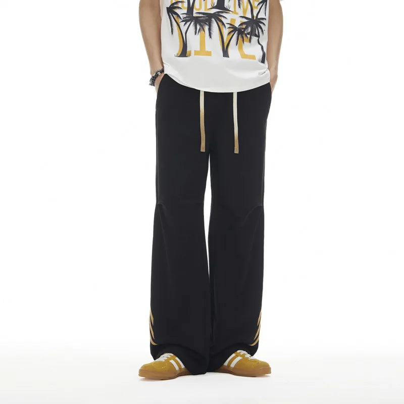 Elastische, lockere, gerade geschnittene Sporthose