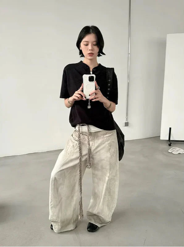 Trendige Damen-Jeans im Vintage-Stil mit weitem Bein und amerikanischem Washed-Look