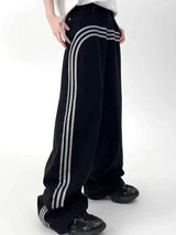 Amerikanische Vintage-Jeans mit Schleifenapplikationen und lockerer Passform