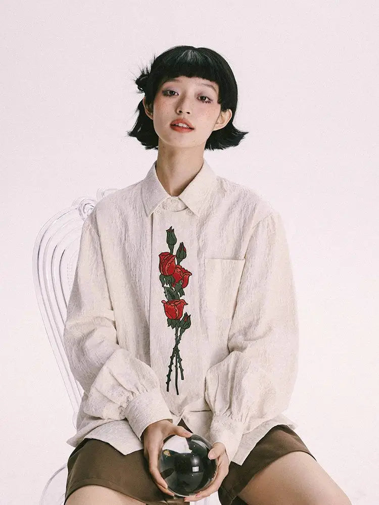 Chemise longue chic rétro à broderie florale