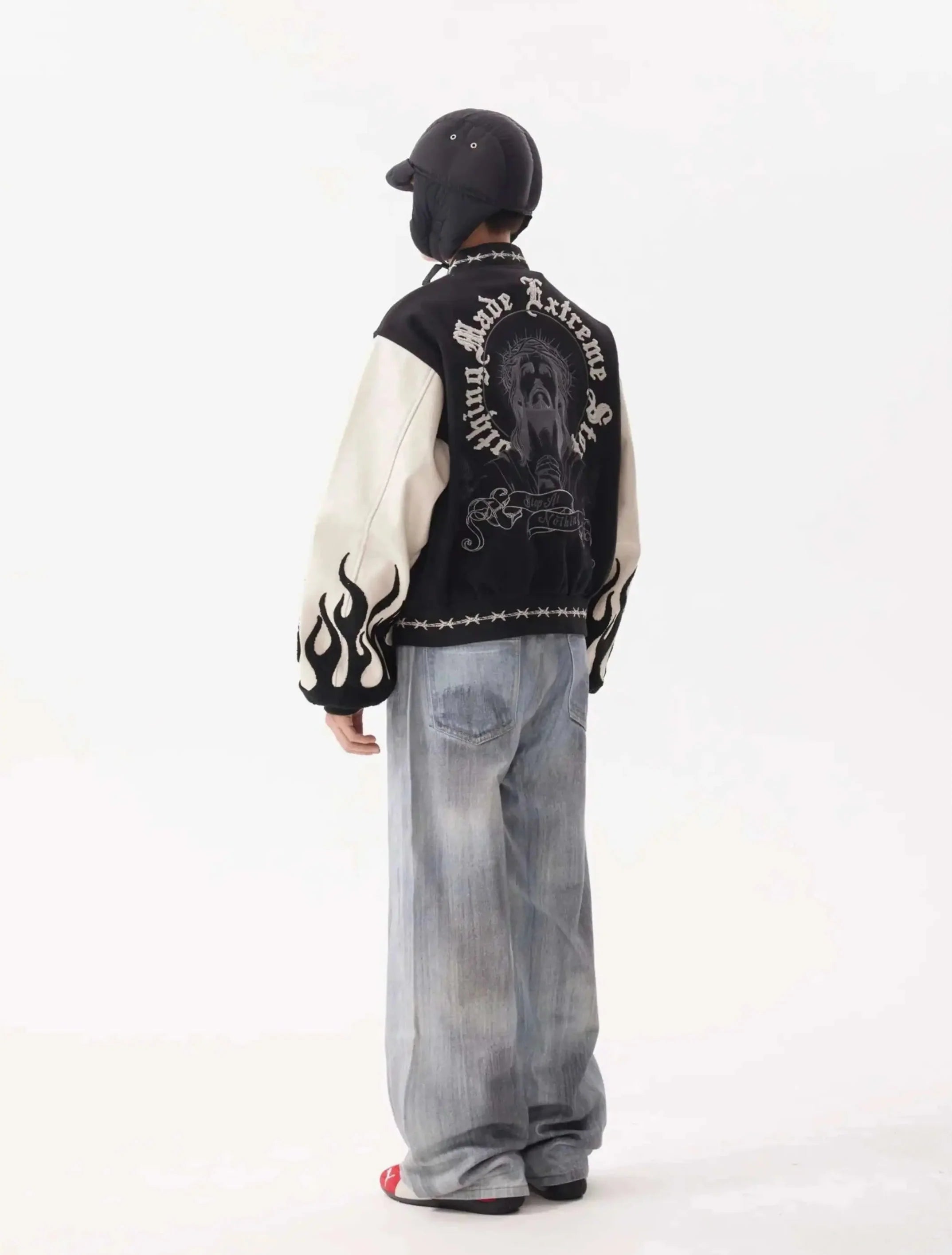 Veste à blocs de couleurs brodée en maille mixte avec flamme