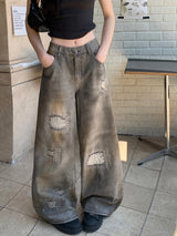 Jeans im amerikanischen Stil mit Rissen