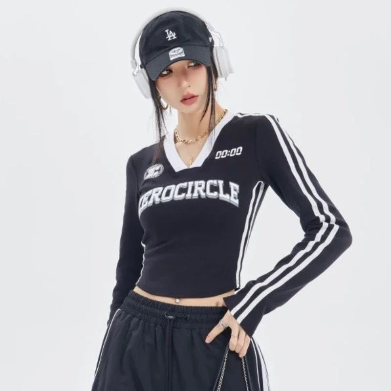 레트로 빈티지 미학 브이넥 크롭 티셔츠