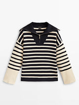 Retro-Rollkragenpullover mit ätherischem Streifenmuster und Patchwork-Design