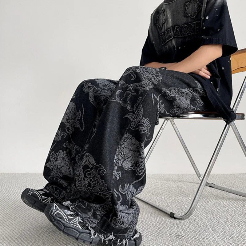 Retro-Jeans im chinesischen Retro-Stil mit Drachenmuster