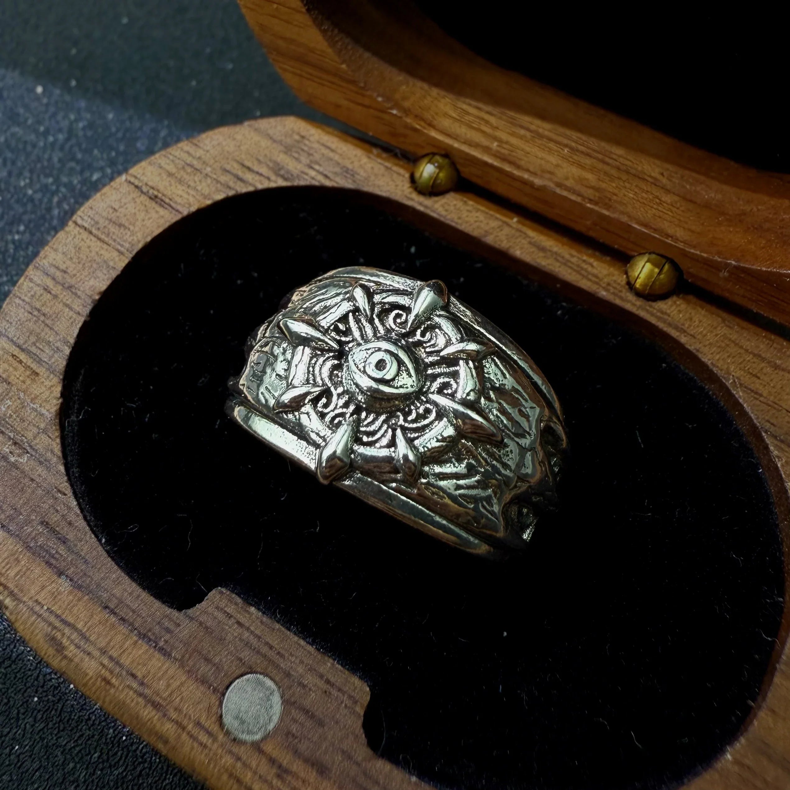 Retro Divine Hip Hop Eye Open Silver Ring