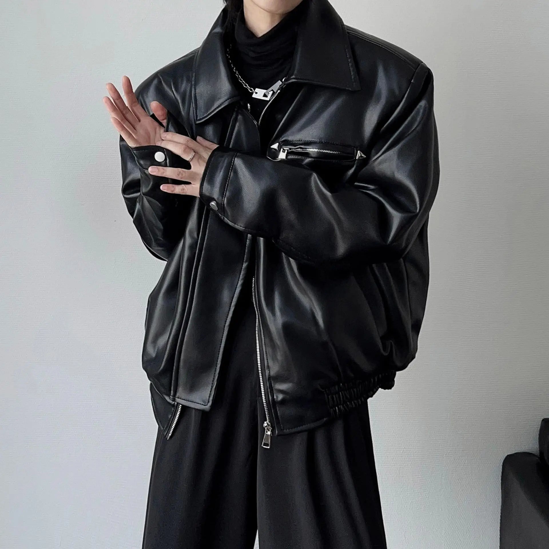 Stilvolle amerikanische Biker-Lederjacke aus PU-Leder mit Reißverschluss