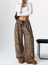 Lässige Freizeithose mit Leopardenmuster