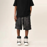 Essentielle Jeansshorts im amerikanischen Raw-Edge-Stil