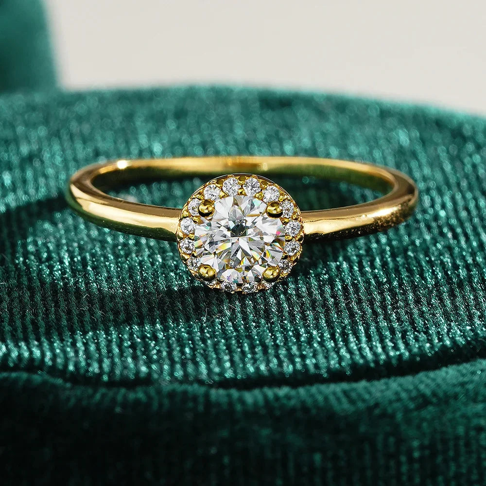 Luxury 18k Gold Moissanite Diamond Ring