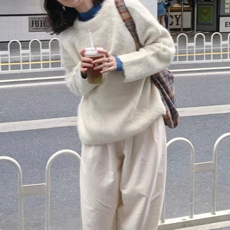 Cozy White Knit Long Sleeve Sweater