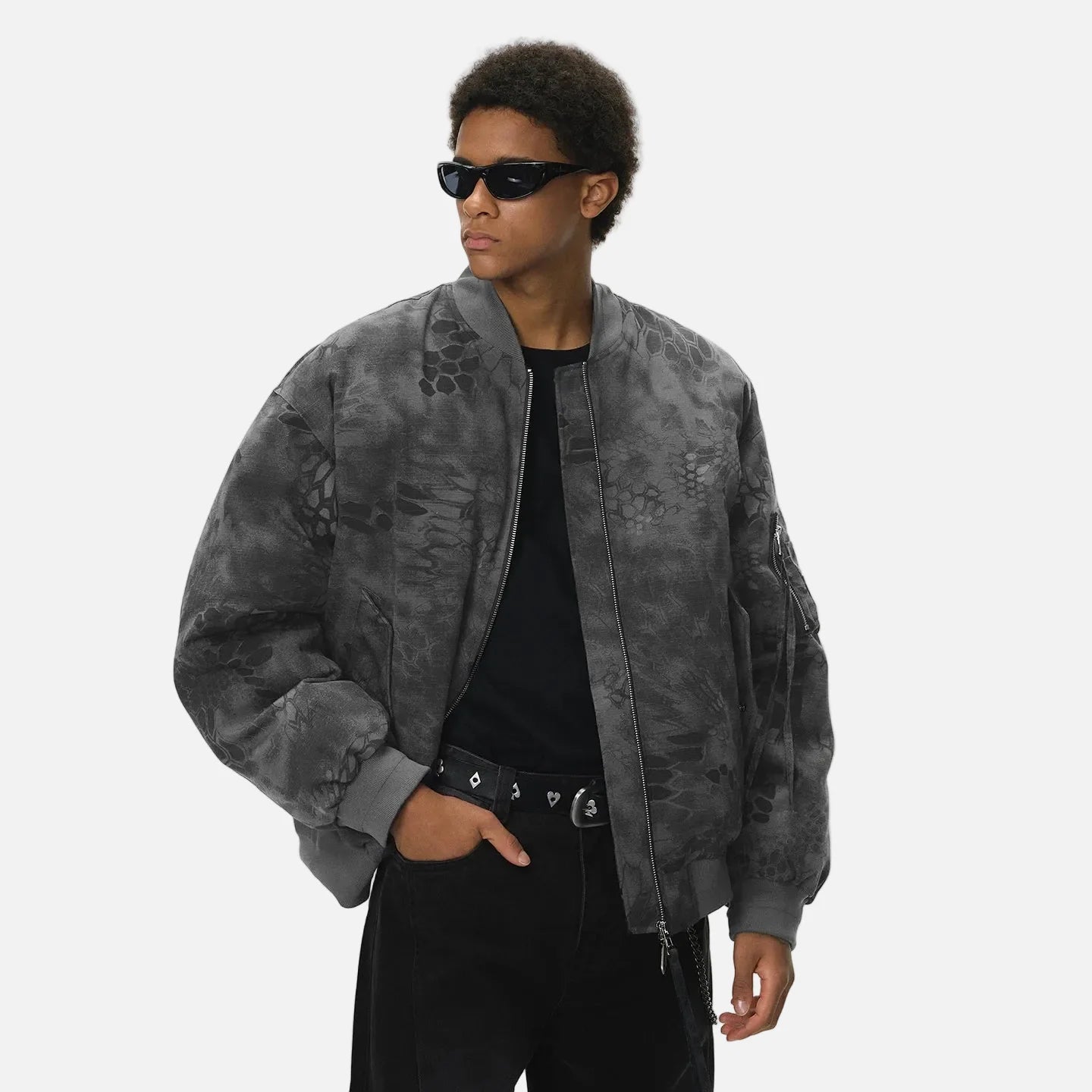 Schicke, winddichte Winterjacke im Camouflage-Look