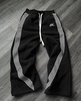 Jogginghose mit Camouflage-Muster, grau, bestickt