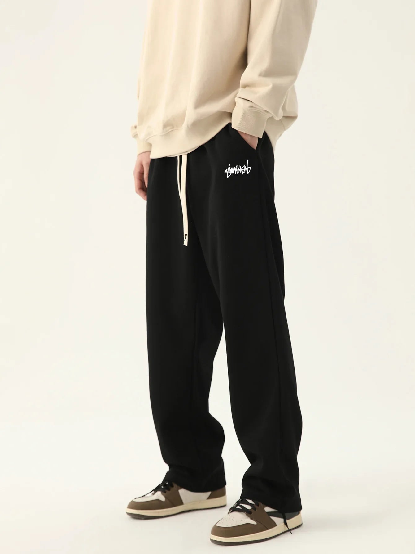 Weit geschnittene, bequeme Jogginghose