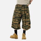 Trendy Jungle Camo Cargo Jorts