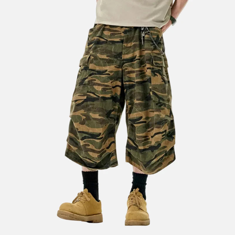 Trendy Jungle Camo Cargo Jorts