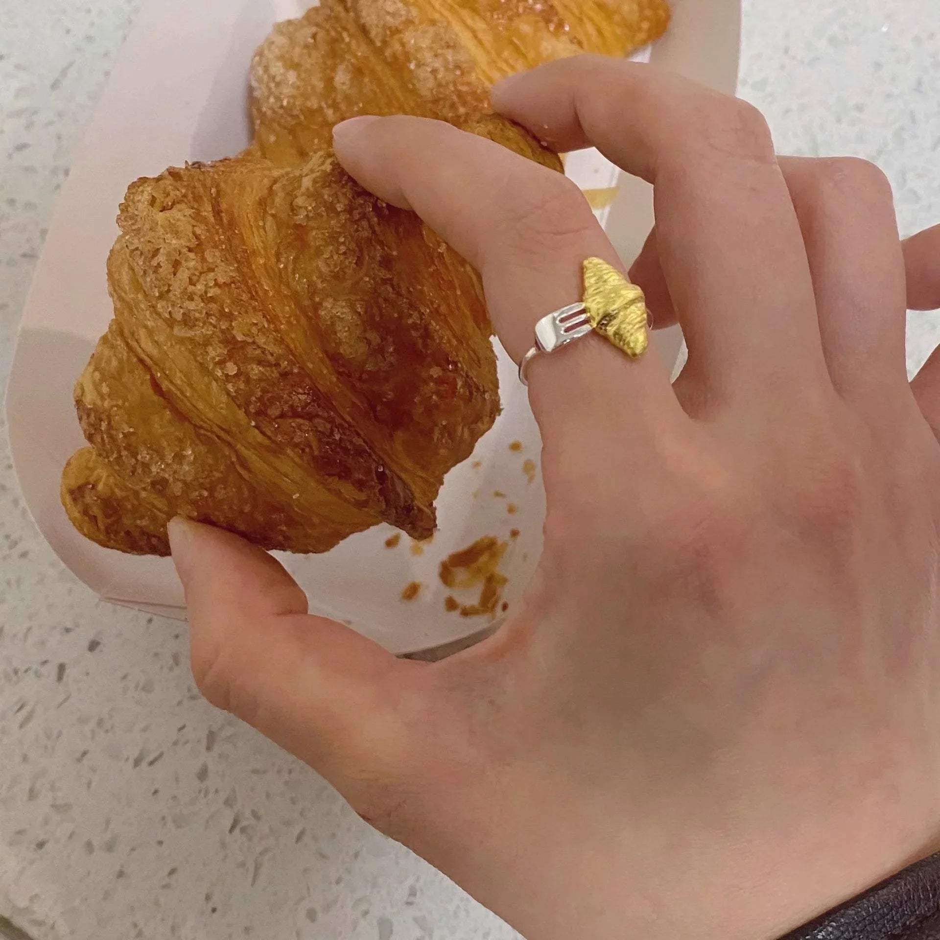 Originaler unregelmäßiger Croissant-Ring aus 925er Sterlingsilber