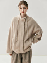 Leichte Strickjacke mit Stehkragen und dickem Reißverschluss