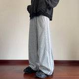 Japanische Jogginghose mit Streifenmuster und weitem Bein