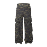 Unverzichtbares Basic: Robuste Camouflage-Cargo-Jeans
