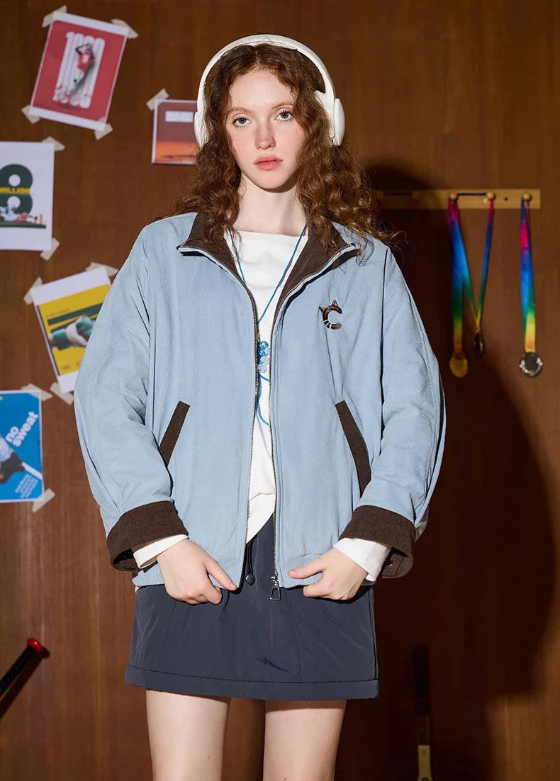 Isolierte Baseballjacke im Y2K-Farbblock-Design