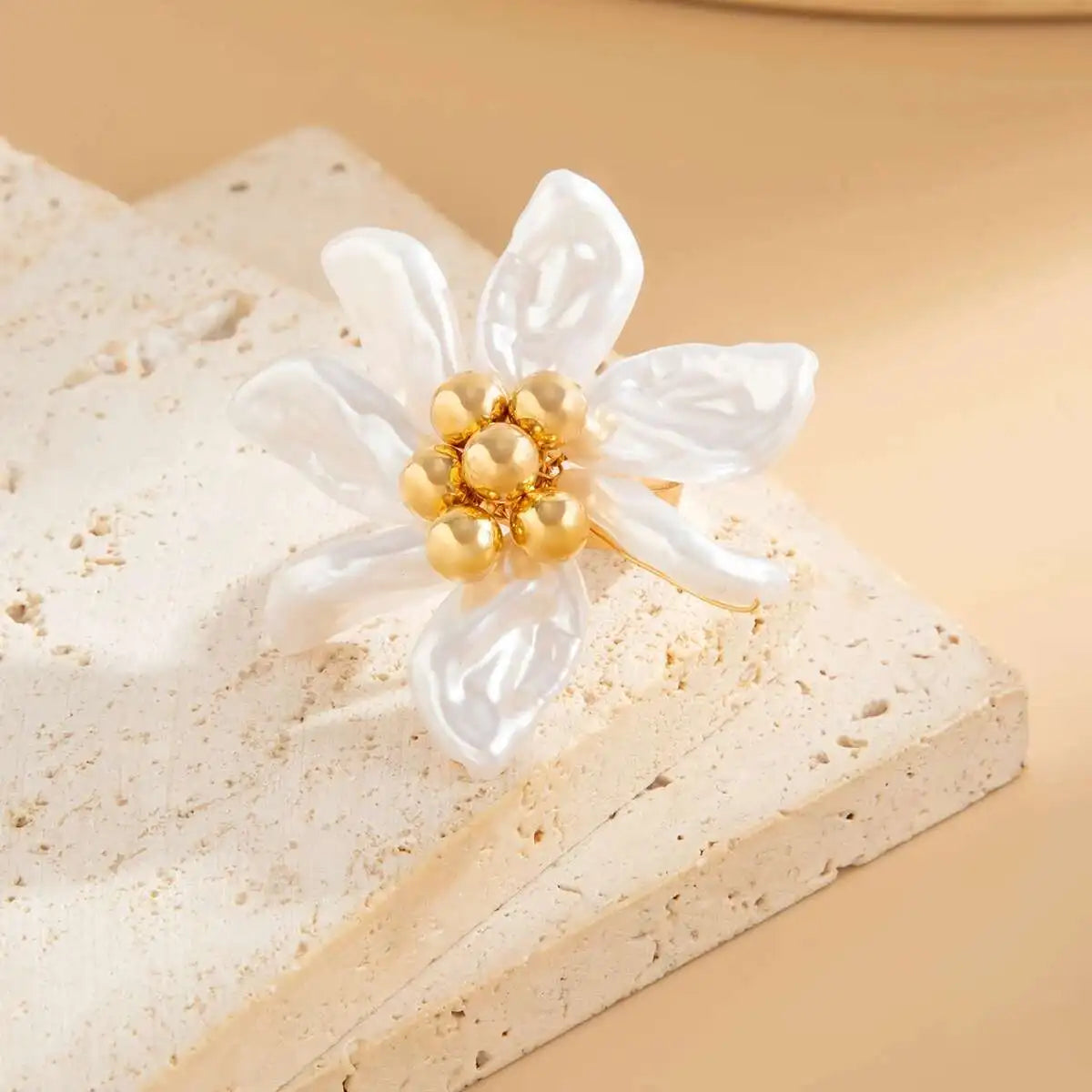 Elegant Imitation Pearl Petal Flower Ring