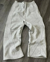 Jogginghose mit Camouflage-Muster, grau, bestickt