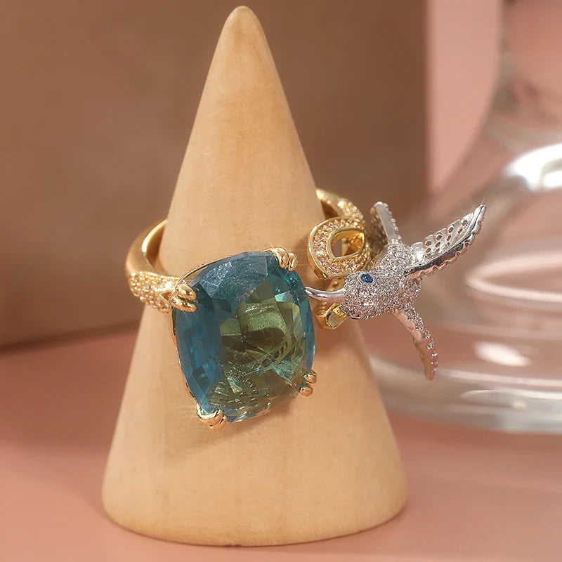 Luxury Metal Carving Bird Ring