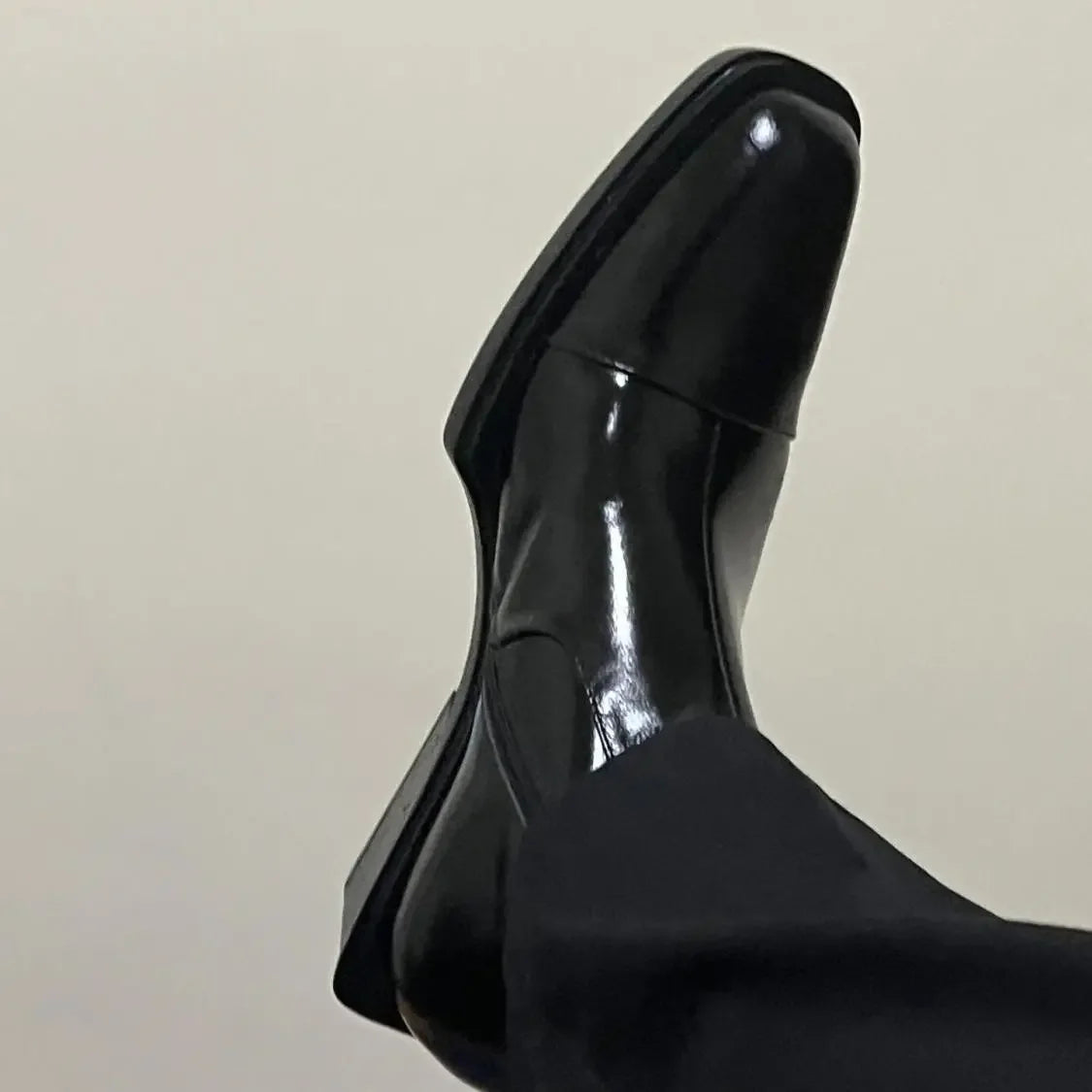 Thick Sole Chelsea Tip Height Leather Shoes