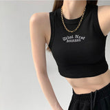 Kurzes Tanktop mit gestrickter Buchstabenstickerei