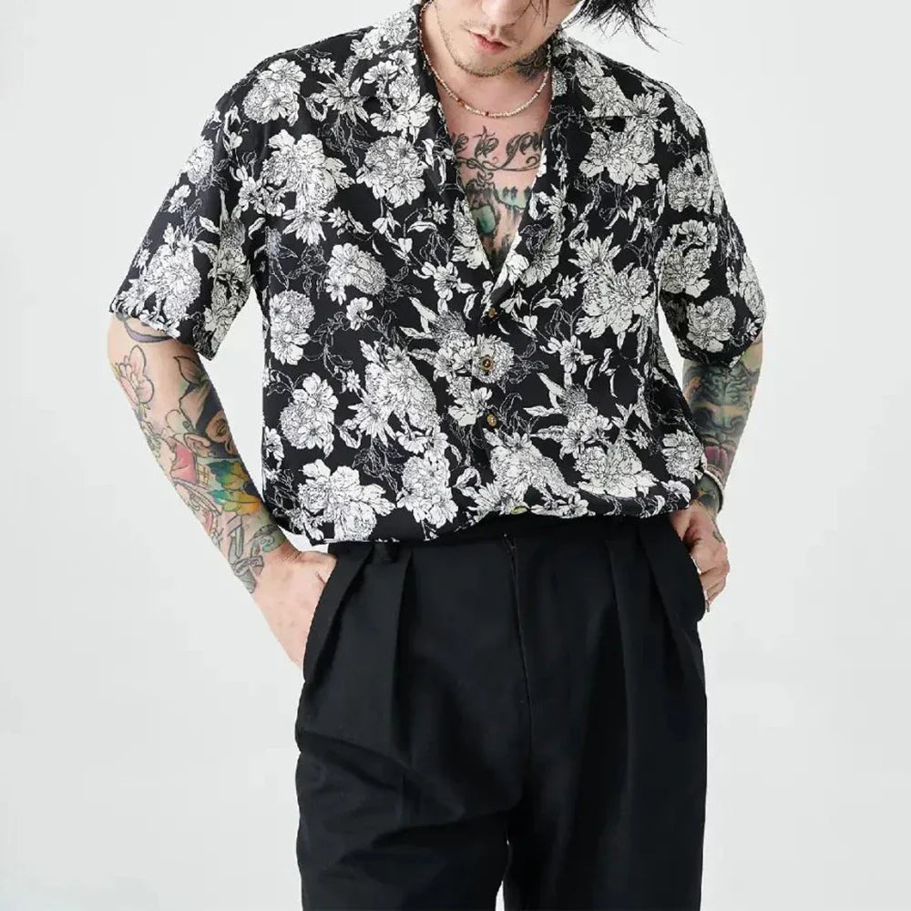 Chemise à manches courtes hawaïenne noire et blanche