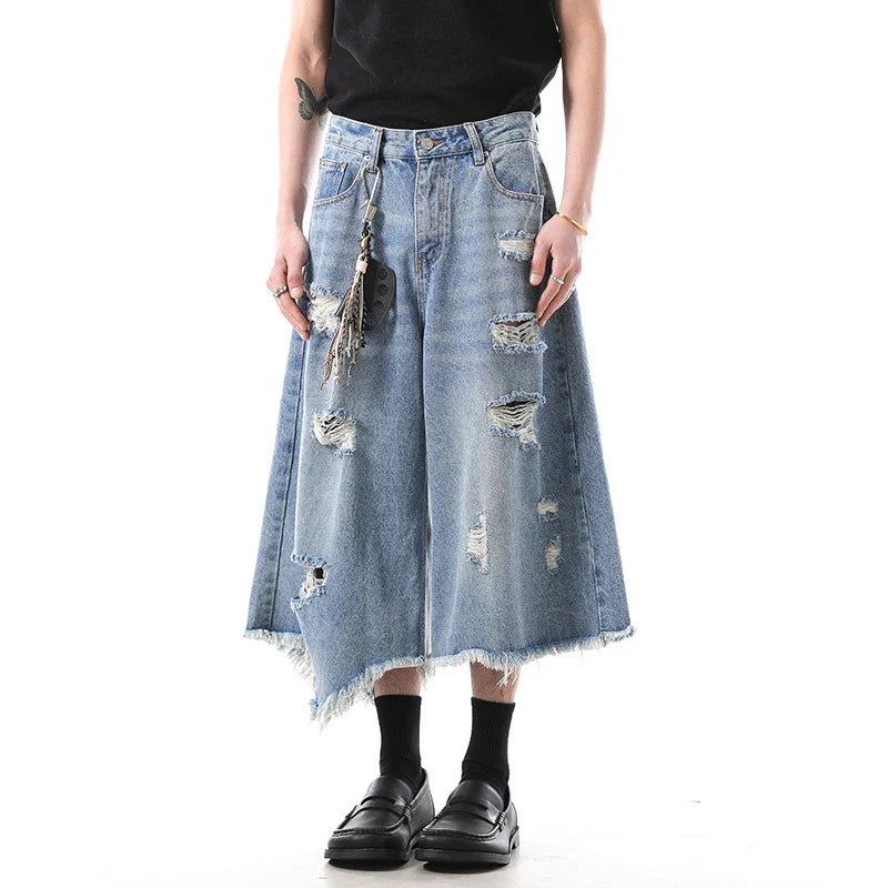 Hochwertige Jeans-Jots mit unregelmäßigen Löchern