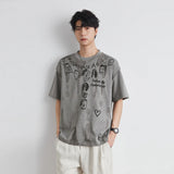 Kurzes T-Shirt im amerikanischen Casual-Comfort-Stil mit Schaumstoffdruck