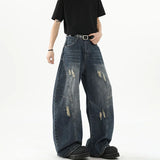 Koreanischer Stil: Zerrissene, lockere Jeans von der High Street