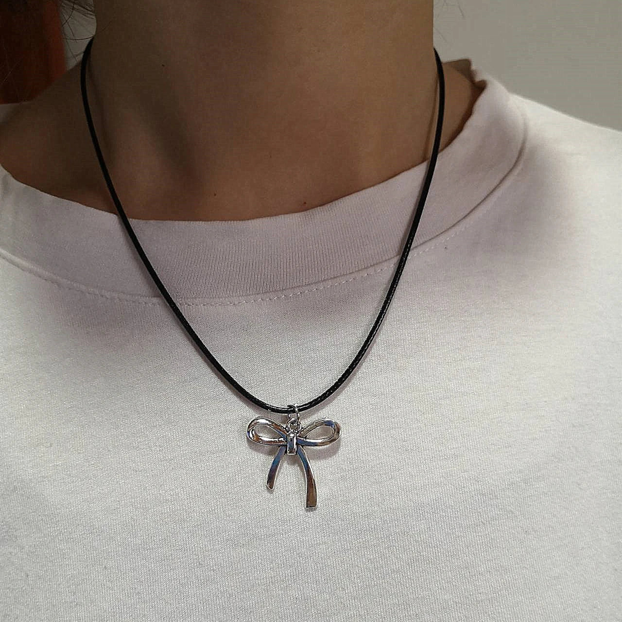 Collier ruban élégant Y2K