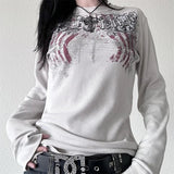 T-shirt Y2K Ethereal Skull Embrace