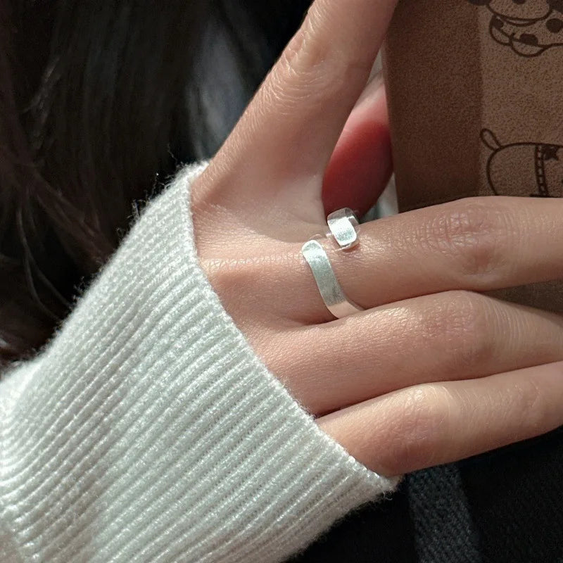 기하학적 비대칭 무광 스털링 실버 링