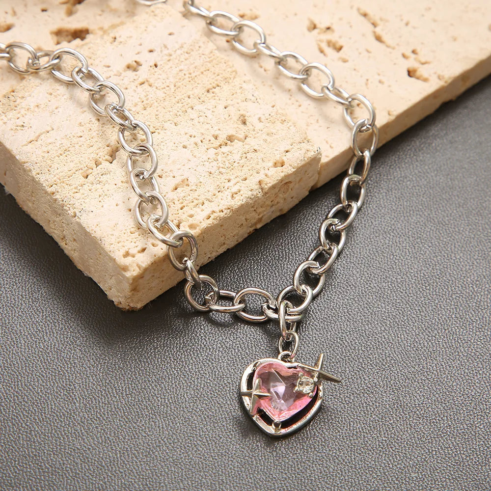 Collier pendentif en forme de cœur