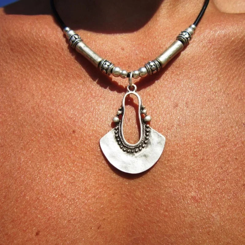 Bohemian Vintage Alloy Geometric Pendant Necklace