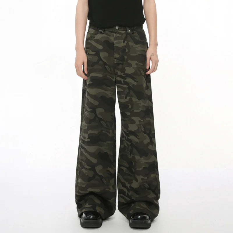 Jean camouflage à jambes larges