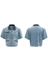 Gewaschenes, abgenutztes Jeanshemd 