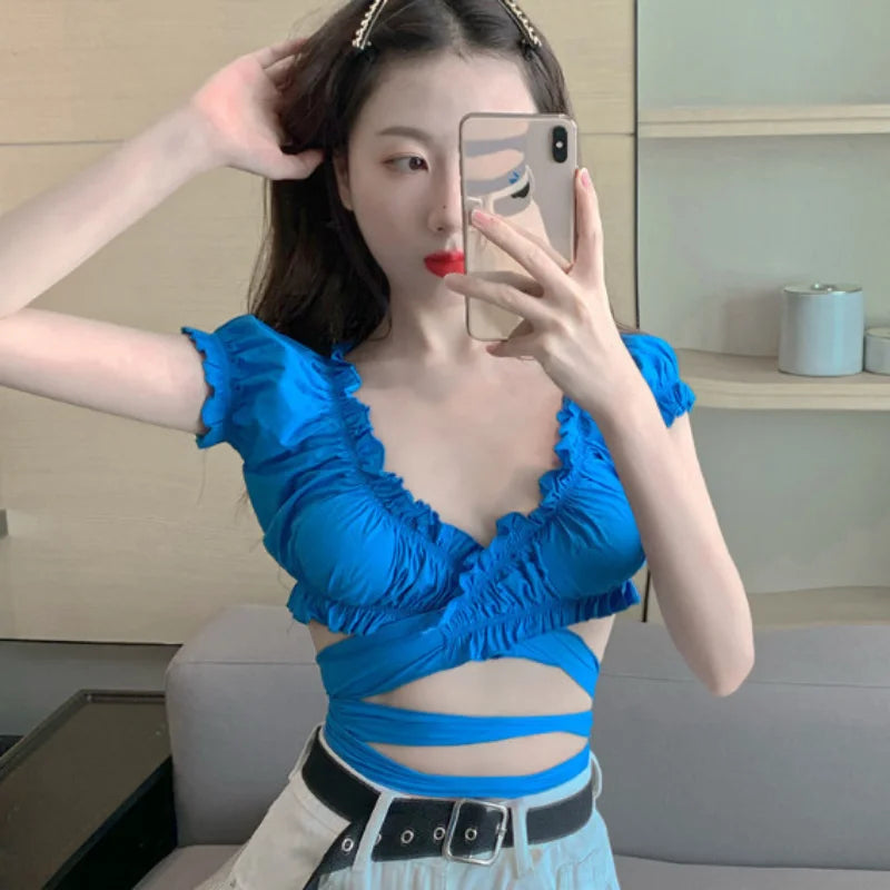 러플 컷아웃 랩 상의