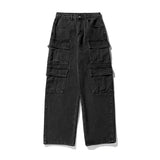 Zeitlose Cargo-Jeans aus gewaschenem Denim mit weitem Bein und zeitloser Passform
