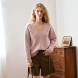 Gemütlicher, leichter Strickpullover mit V-Ausschnitt