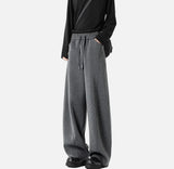 Jugendlich-knittrige Campus-Sweatpants mit geradem Bein