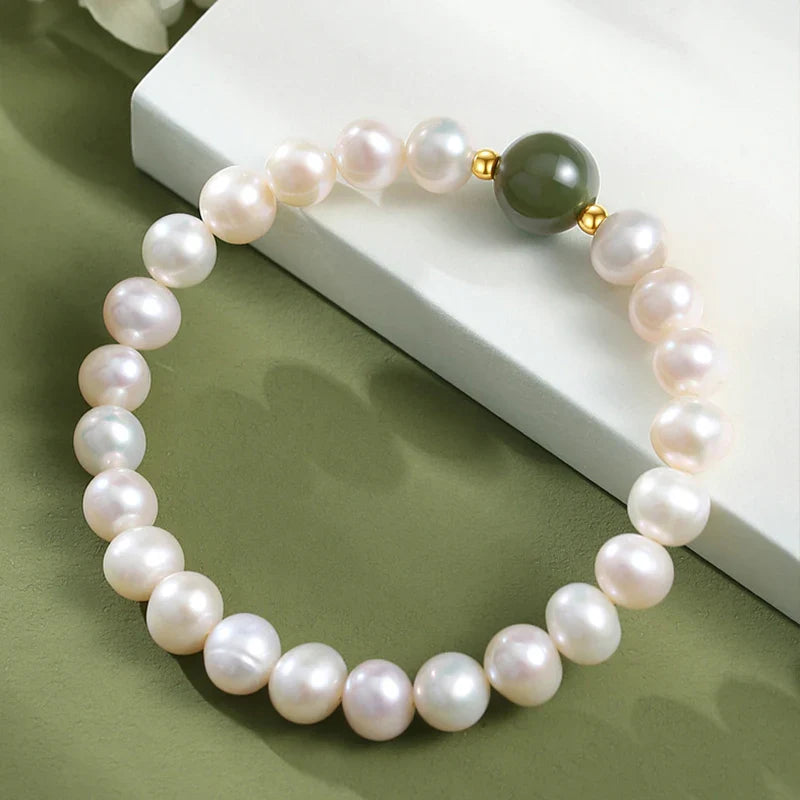 Stunning Jade Pearl Chinese Style Bracelet