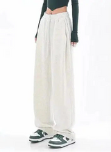 Oversize Streetwear-Jogginghose mit weinroten Streifen