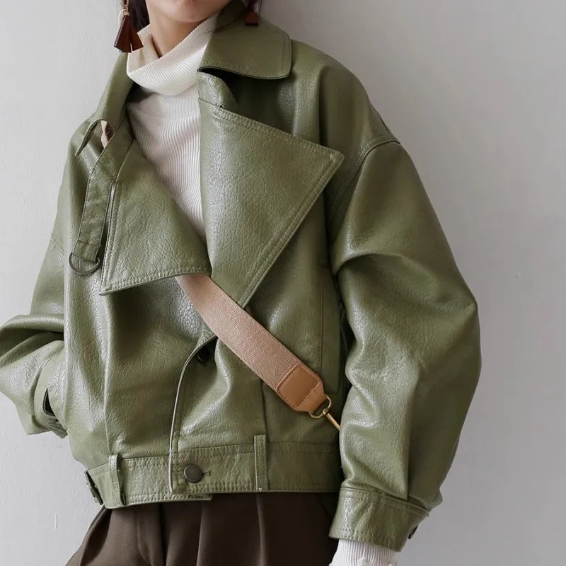 Veste de moto en cuir vert avocat pour femme